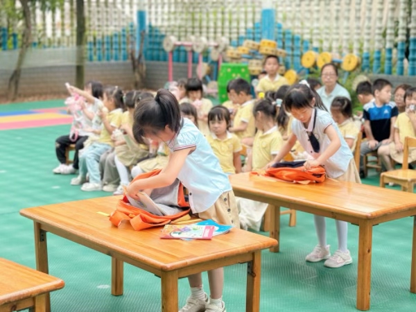 丹洲乡坪湖幼儿园举办“人小本领大·自理我能行”幼儿自理能力大赛