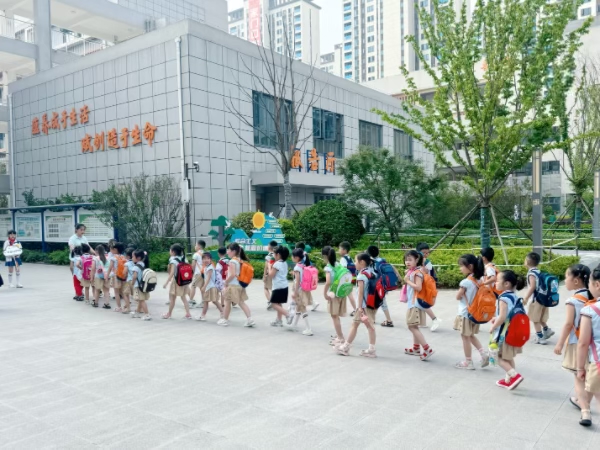 坪湖幼儿园开展幼小衔接活动