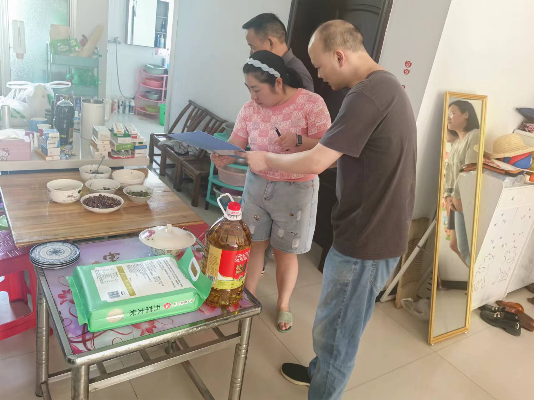 武陵区人社局：居保助力惠民生 暖心帮扶显真情