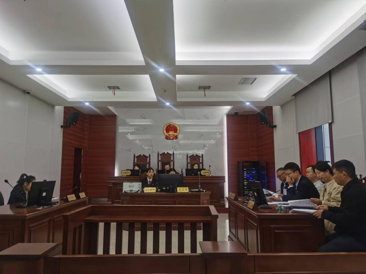 武陵区组织开展以案释法庭审旁听活动