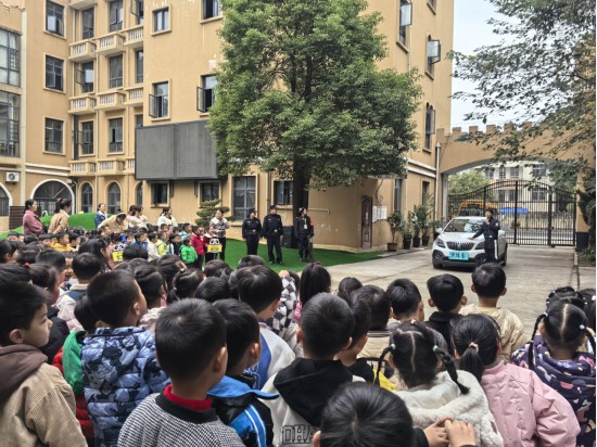 安全“童”行｜永安街道甘露寺社区开展交通安全教育进校园活动