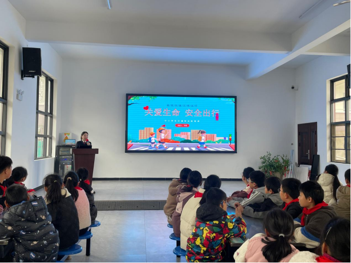 “交”善治良法 “通”生命之道——黄爱学校开展安全法治宣讲