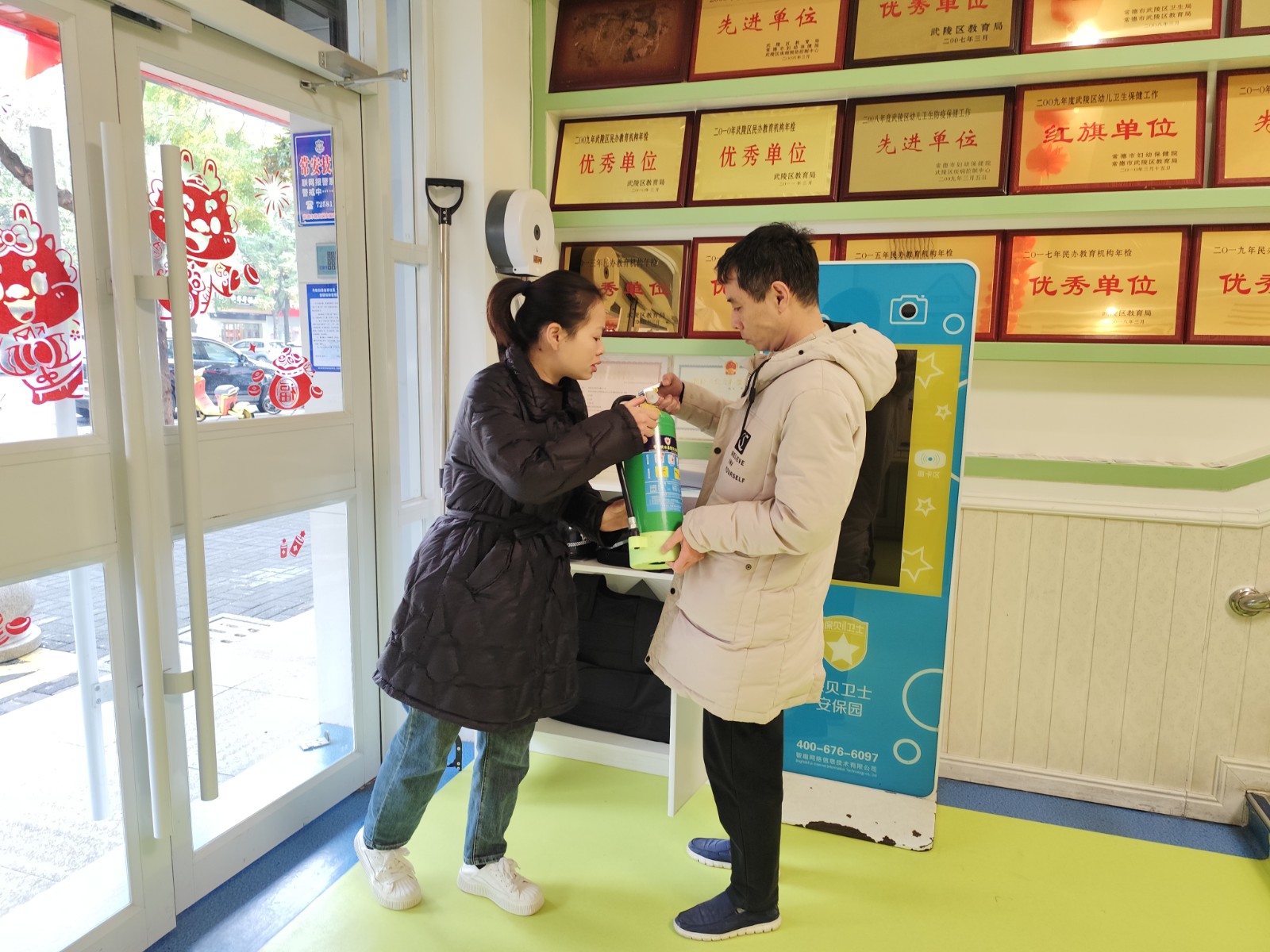 丹阳街道金桥社区开展冬季消防安全宣传