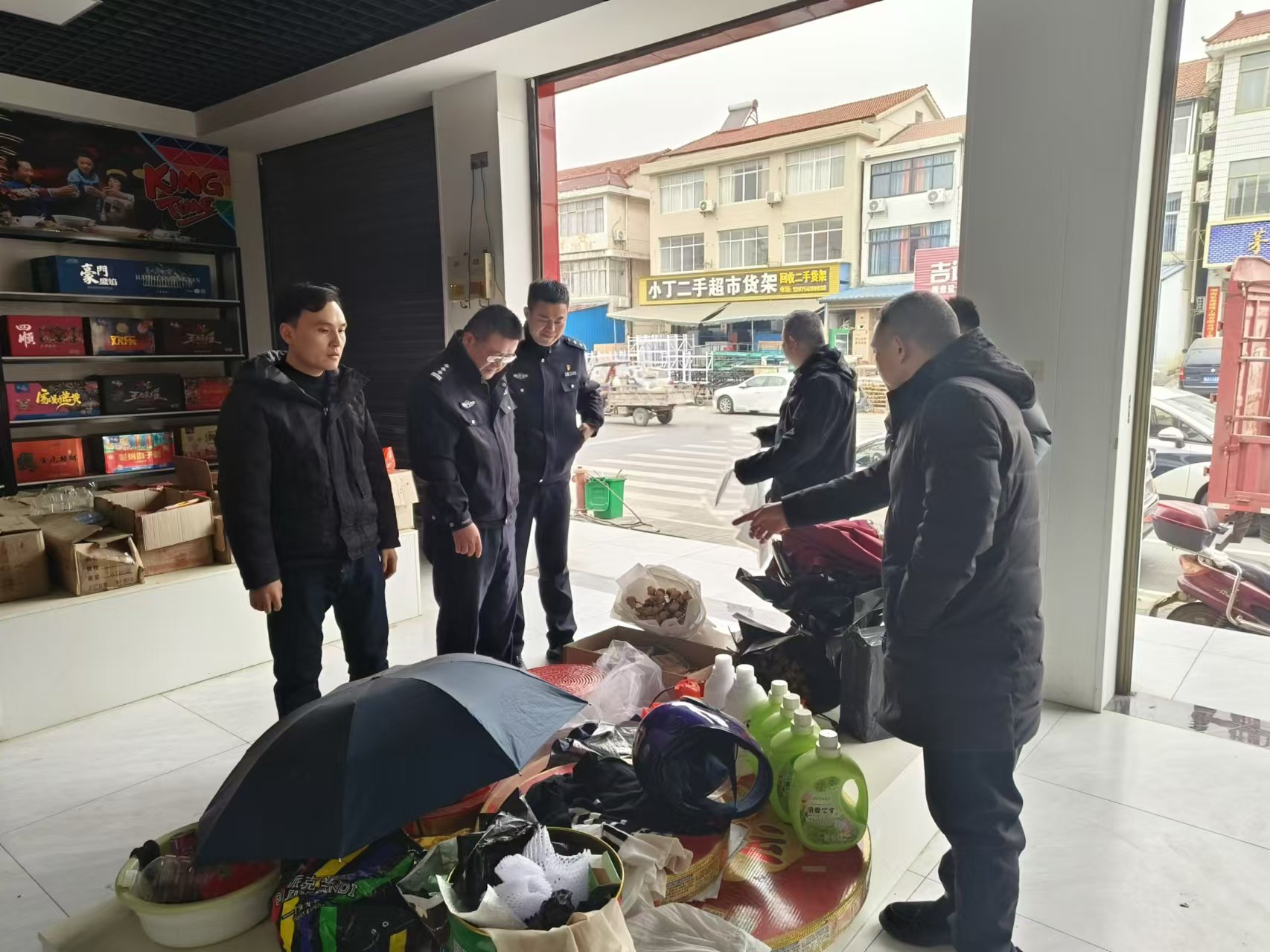 东江街道开展烟花爆竹“打非治违”专项排查行动