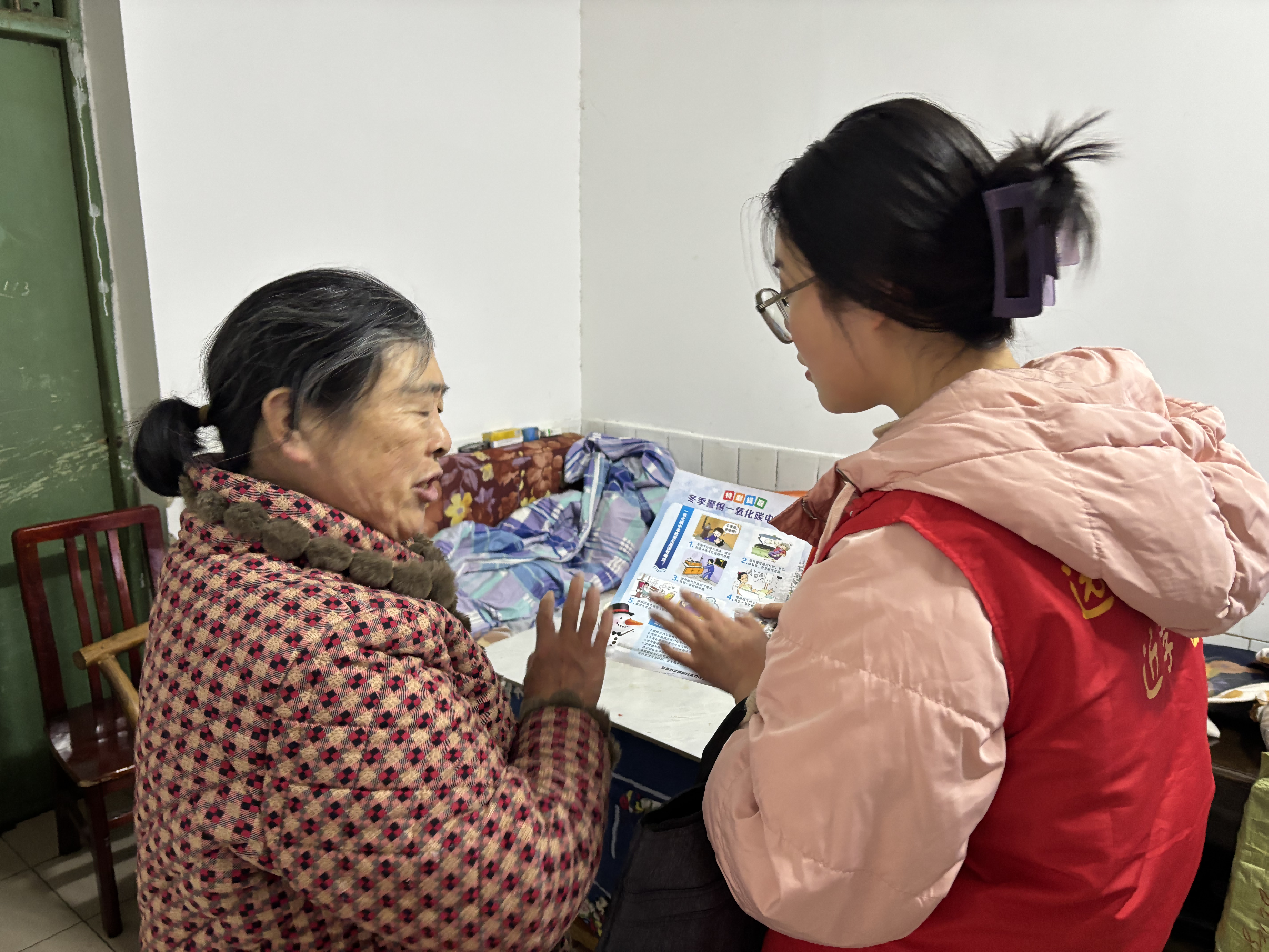 丹阳街道北堤社区开展冬季防火消防安全宣传活动