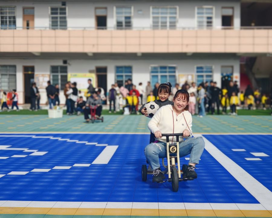 武陵区双观幼儿园开展秋季亲子趣味运动会