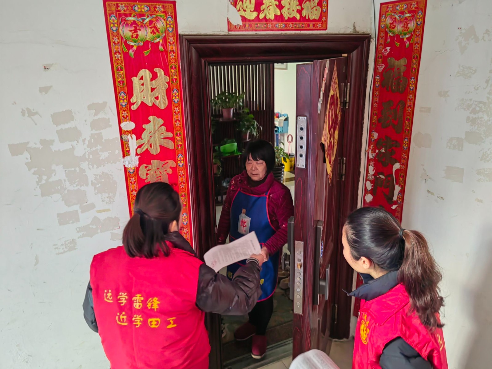 武陵区府坪街道青阳阁社区开展冬季防火宣传活动