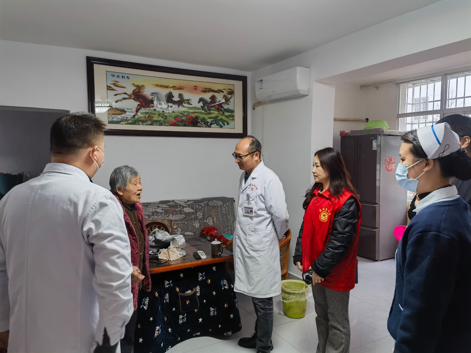丹阳街道紫桥社区联合湘雅常德医院开展义诊活动