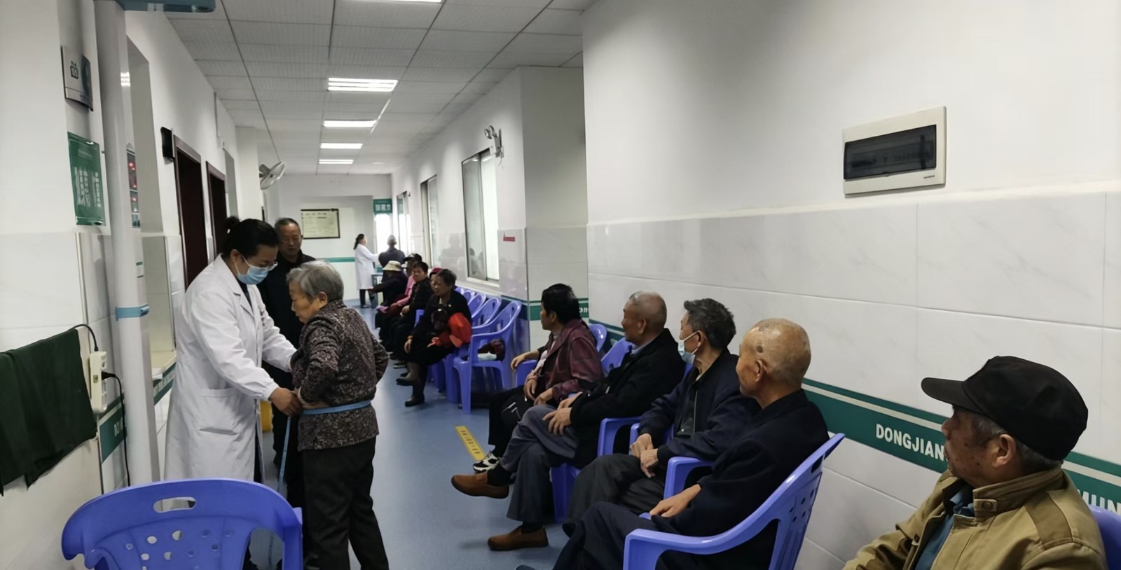 武陵区以免费体检为“小切口”守护老年健康“大民生”